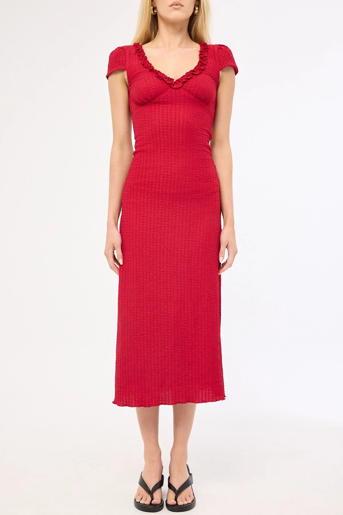 Perfect Stranger Mimsy Short Sleeve Midi Dress Red